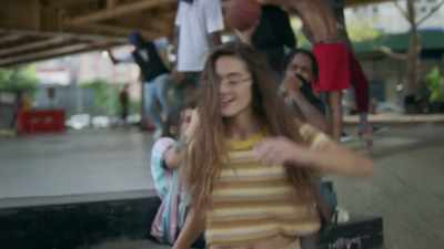 Yo, chill!
Chill! - Betty