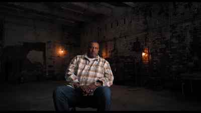 Yo como oficial,
alguien te apunta con un arma, - The Honorable Shyne
