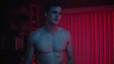 Yo, did you say you don't
know what she's done? - Euphoria