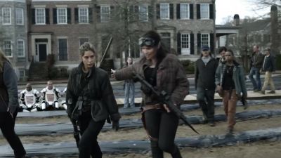 Yo, does anyone actually
know how to drive a train? - The Walking Dead