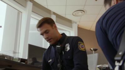 Yo, Eddie, this is the part
where you glue wires to him. - 9-1-1