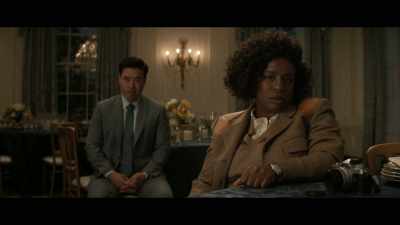 Yo estaba dentro.
Quizá deba hablar con Emily. - The Residence