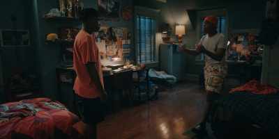 - Yo, I knew something was up!
- Look, it changed everything. - The Crossover