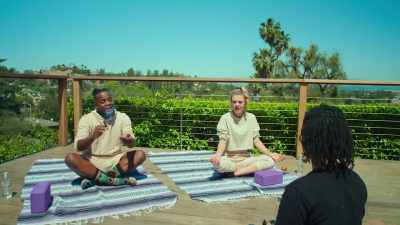 - Yo, it's Jennifer coming through, - Wake & Bake with Dom Brown