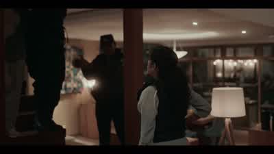 Yo la llevo. - Dark Desire