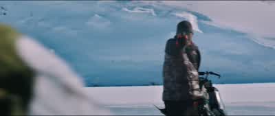 Don't shrink it We got a sub to catch get in - The Fate of the Furious