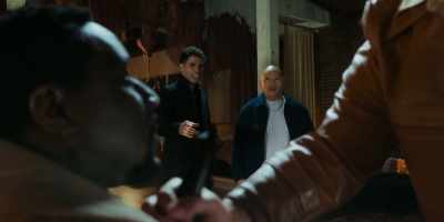 - Yo, he stopped the stake
before it hit his heart. - Reginald the Vampire