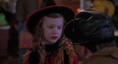 Poor Thackery BinxNeither his father his mother nor anyone elseever knew what became of himthose 300 years agoAnd so the Sanderson Sisterswere hanged by the Salem town folkNow there are those who say that on Halloween nighta black cat still guards the old - Hocus Pocus