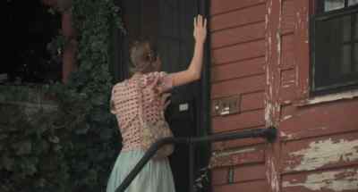 Yoo-hoo.
[Moocher]
Nancy. - Breaking Away
