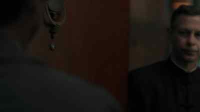 - You again.
- We need to see Mr. Kasoura. - The Man in the High Castle