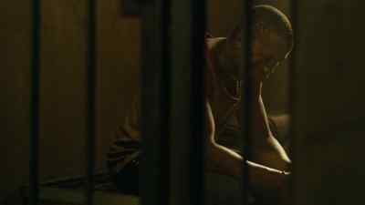 - You all right? Call headquarters again.
- Yeah. - Strike Back