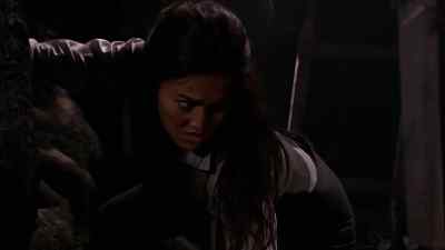 You all right?
I think so. - Relic Hunter