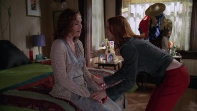 - You all right?
- Yeah, I think so. - Charmed