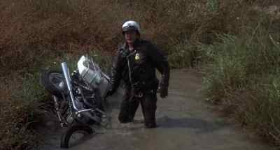 - You all right?
- Yeah. - Smokey and the Bandit
