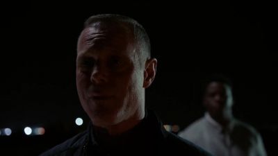 - You alone? - Chicago P.D.