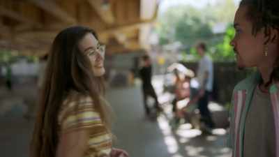 You always fall for it
every single-- - Betty