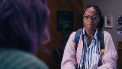 You always know what's going on, - Naomi