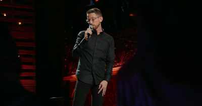 You an active listener, Ma?
You an active listener? - Neal Brennan: 3 Mics