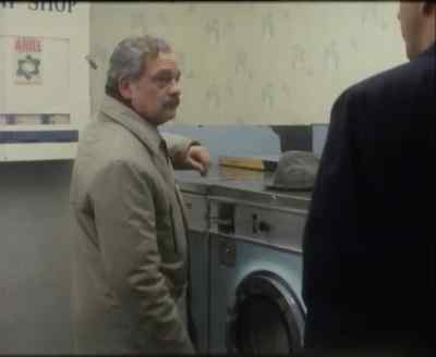 You an expert on it or what? - A Touch of Frost