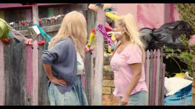 -You are a selfish prick!
-You ripped her off! - Lunatics