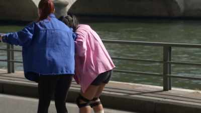 You are freaking me out!
[ Shrieks ] - Love Trip: Paris