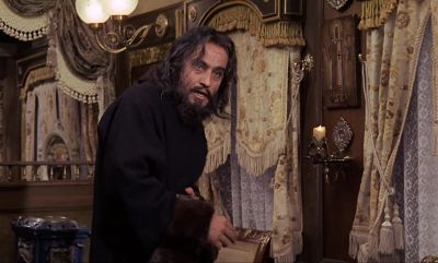 You are jesting with her immortal soul - Horror Express