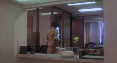 You are one heavyweight-looking lady. - The Laughing Policeman
