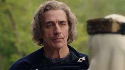 You are to return to France
immediately. - Knightfall