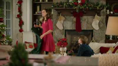 You are so right.
Red it is. - Random Acts of Christmas