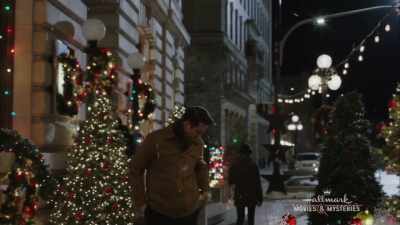 - You are the manager.
- That's why it's not a problem. - Once Upon a Christmas Miracle