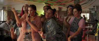 ♪ You are the only one,
my everything, - The Breaker Upperers
