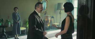 You are too kind and so chic as well. - Bihter: A Forbidden Passion