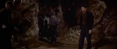 You be the lookout. - The Badlanders