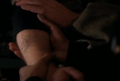 You were behind the genetic bath
when it shattered? - Star Trek: Deep Space Nine