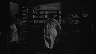 You better have the doctor
see her before Benton does. - Caged