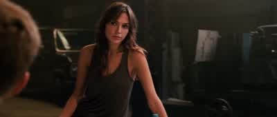 You better hurry up, we got less than a minute. - Fast Five