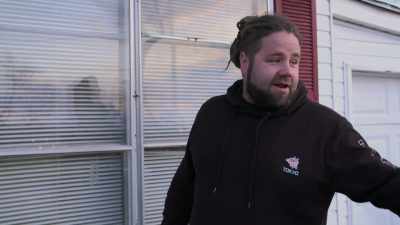 You bought a car that's very
nice, but it draws attention. - Inmate to Roommate