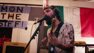 ♪ You broke your own rules ♪ - Biffy Clyro: Cultural Sons of Scotland