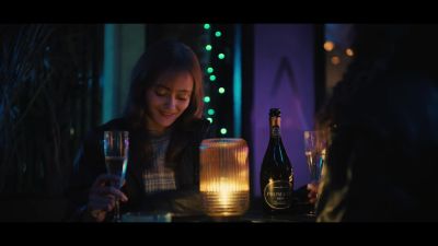 You brought ashes... to a bar? - Sweetpea