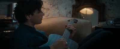 ♪ You call me just to say
you miss me ♪ - A Hundred Lies