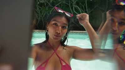 You can be a bad bitch
in a bikini - TikTok, Boom.