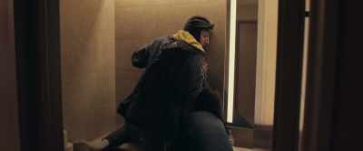 You can... you can put on my shoulder. - People Just Do Nothing: Big in Japan