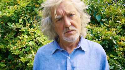 'You can come out
from behind the sofa now, viewers.' - James May and the Dull Men
