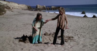 You can do it. - Grace and Frankie