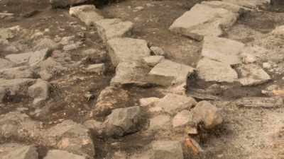 You can just about make out
the curve just beyond it there - Lost Treasures of Rome