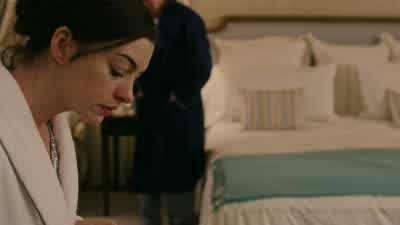 You can lie down. - The Intern