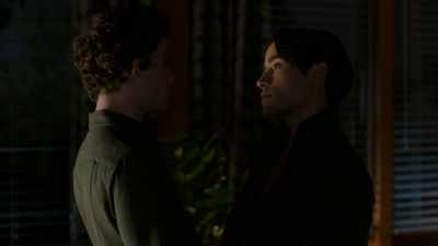 ♪ You can run around ♪ - Pretty Little Liars: The Perfectionists