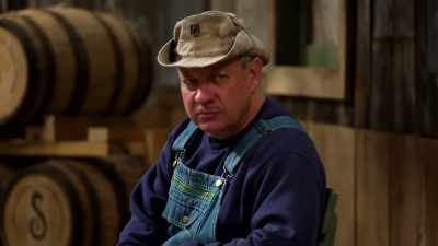 You can run your base liquor
and just leave it, - Moonshiners: Master Distiller