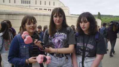 You can see they love
what they are doing and are born to do it. - Blackpink: Light Up the Sky