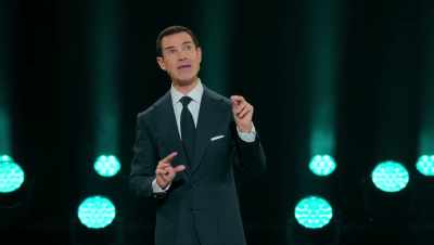 You can't believe a human being - Jimmy Carr: Natural Born Killer